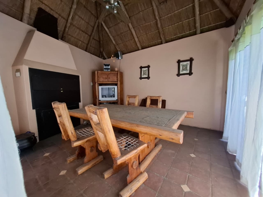 4 Bedroom Property for Sale in Generaal De Wet Free State